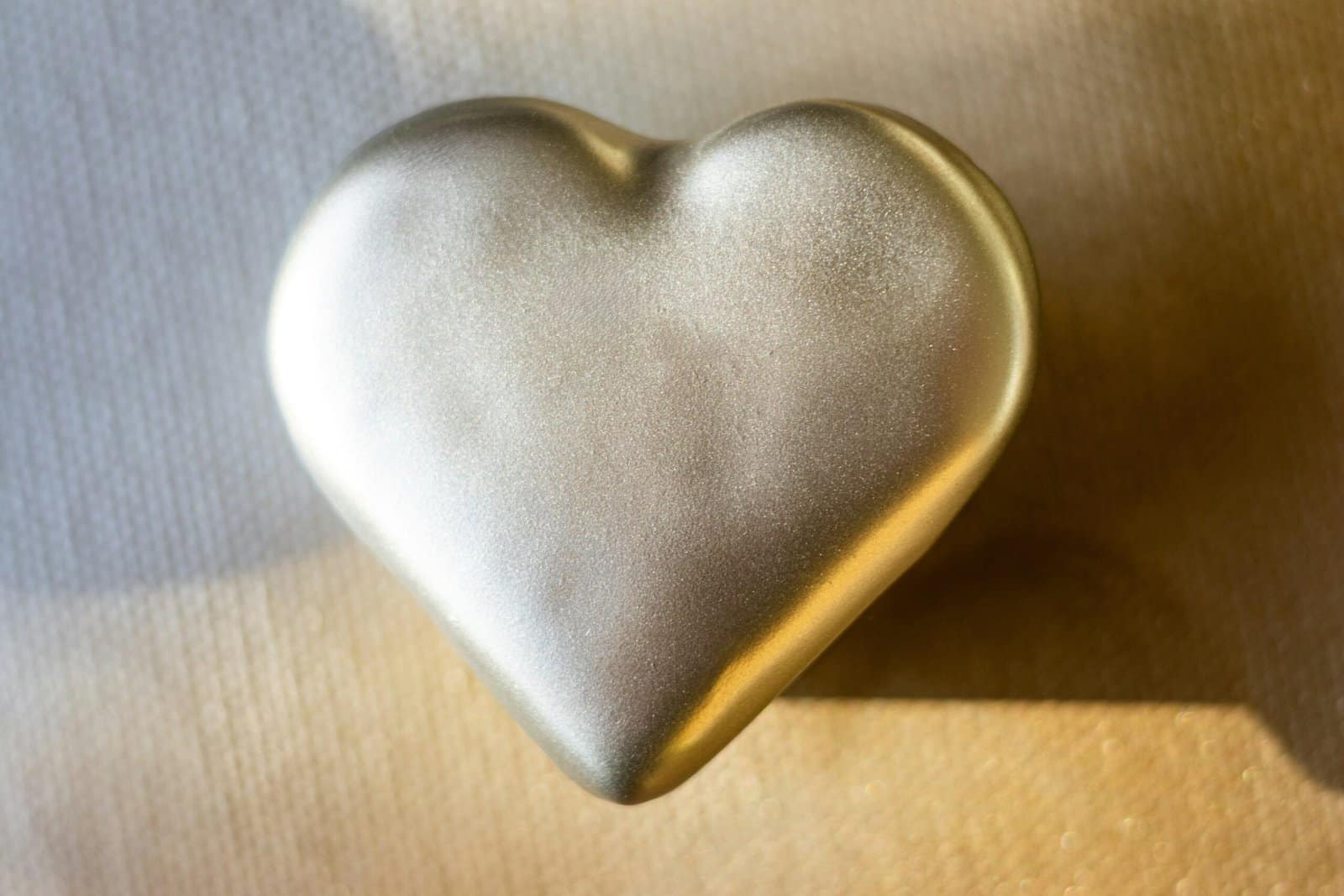 Metallic 3D Heart with Shiny Surface